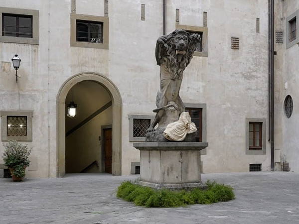 Francesco Vezzoli, Pietà, 2021. Palazzo Vecchio, Firenze