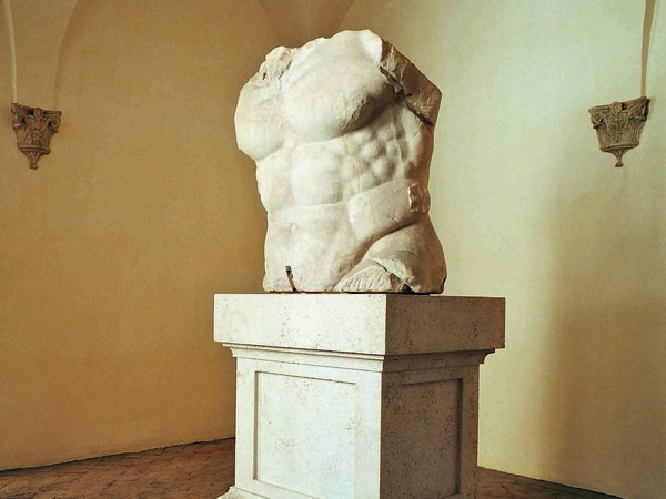 Torso di Polifemo, I-II secolo d.C., marmo, alt. 100 cm, Roma, Museo Nazionale Romano, Palazzo Altemps. Archivio fotografico SS_COL