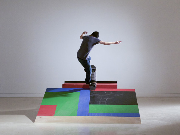 <span>HD video:</span><em> <span>Shaun Gladwell, </span>Skateboarders vs Minimalism, </em><span>2015</span>