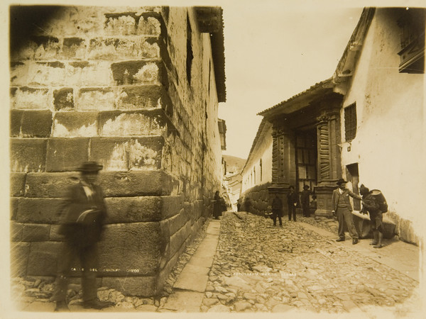 Max T. Vargas, Calle del Triunfo, Cusco, 1897, 179x240  mm