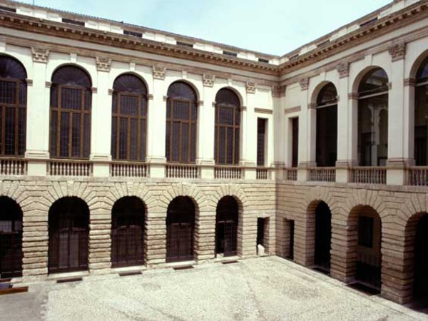 Palazzo Thiene