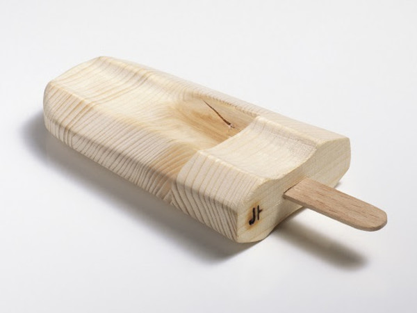 Johnny Hermann, Wooden popsicle, 20x30 cm.