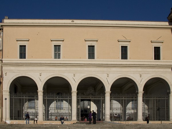 Basilica di San Pietro in Vincoli di Roma Chiesa Arte.it