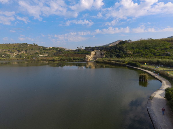 Tempio di Apollo sul lago D'Averno