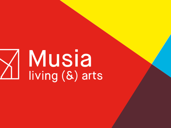 Musia living (&) arts, Roma, logo