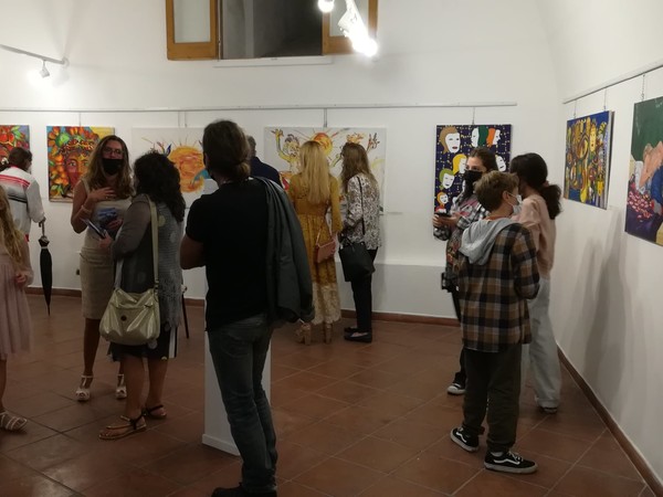 Artists in Masks, Galleria Comunale Castello Aragonese