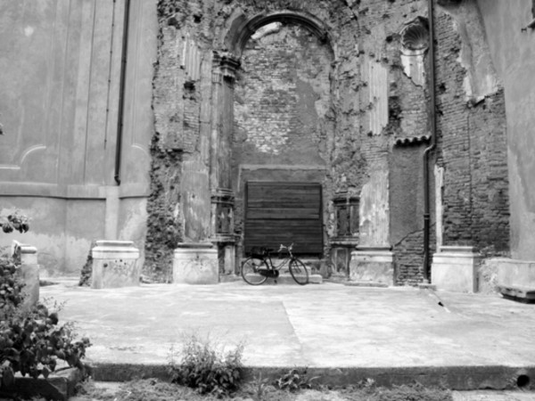 Guia Biscaro. Pedalando Milano, Centro Medico Santagostino, Milano