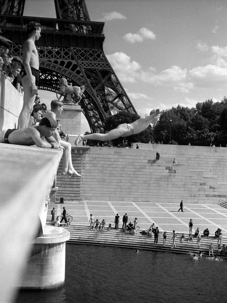 Robert Doisneau, Pont d'Iéna, 1945