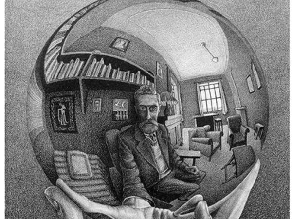 Maurits Cornelis Escher, Mano con sfera riflettente, 1935. Litografia 31 x 21,3 cm - New York, Collezione privata. © The M.C. Escher Foundation, Baarn, Netherlands. M.C. Escher ® is registered trademark of M.C. Escher Foundation
