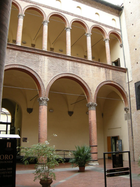 Museo Civico Medievale in Palazzo Ghisilardi