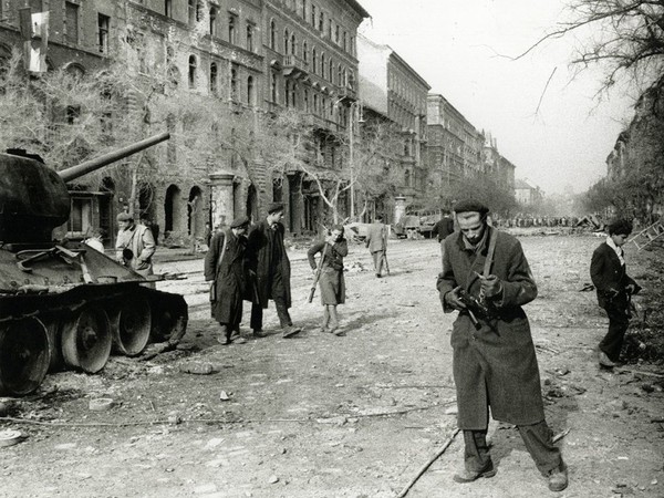 Mario De Biasi, Budapest, 1956