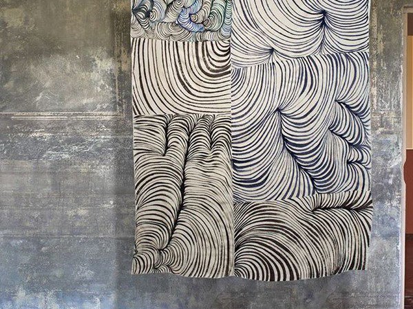 Maurizio Donzelli, Disegno molle, 2015, cm 145x180, acrilico su seta 