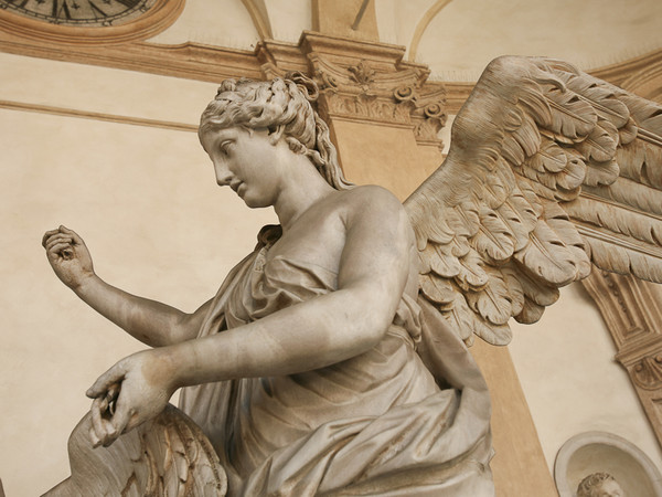 Da piazza Castello alla Gran Madre, lungo i portici di via Po