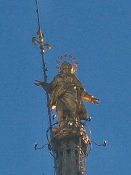 Statua della Madonnina