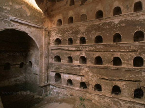 La Necropoli di via di Celle (Mausolei)