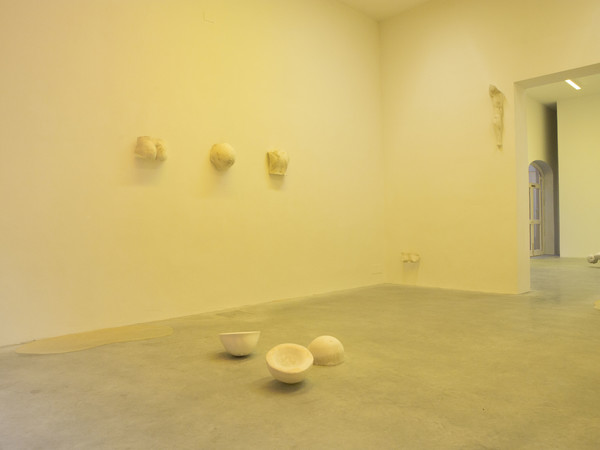 Vanessa Billy, The White Goddess Exhibition view at Galleria Gentili, Florence, 2019