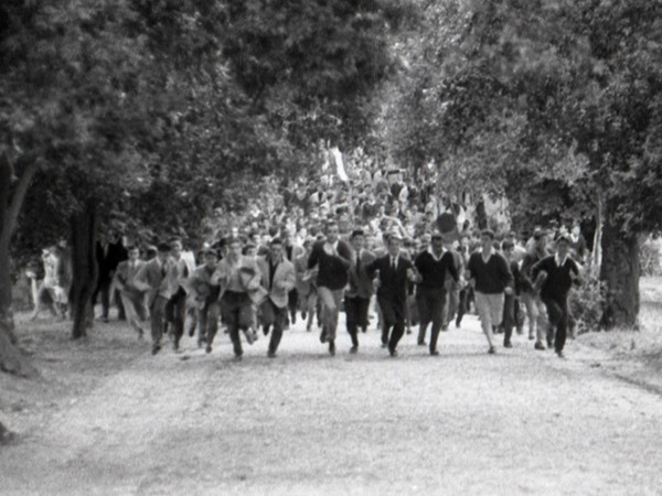 Carlo Riccardi, <em>Disordini durante la battaglia di Valle Giulia a Roma</em>, 1° marzo 1968