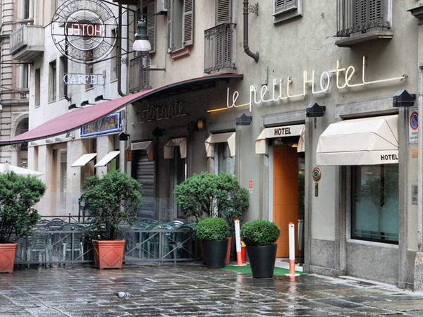 Le Petit Hotel