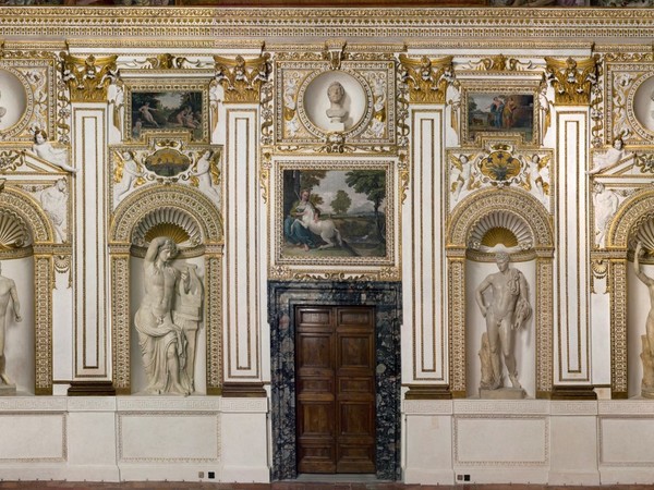 Galleria dei Carracci, Parete nord est dopo il restauro. Picture by Mauro Coen. Courtesy ufficio stampa ambasciata di Francia