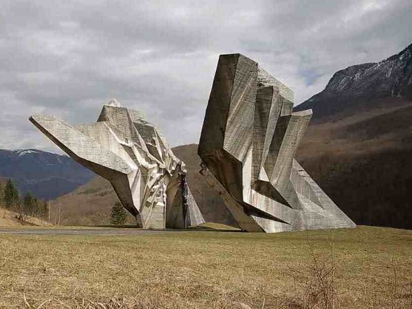 Igor Grubic, Monument, 2015