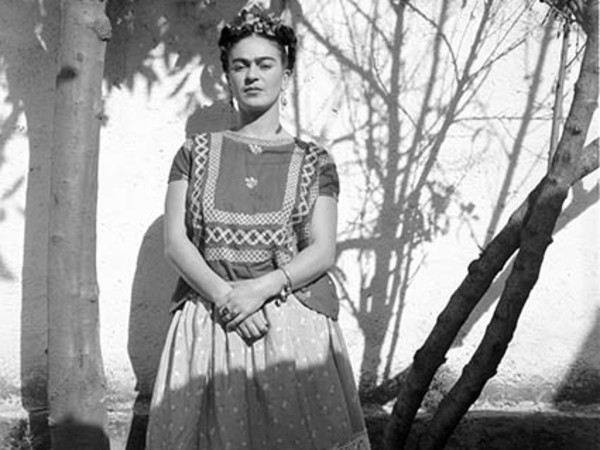 Frida Kahlo. Fotografie di Leo Matiz. ©Eva Alejandra Matiz and “The Leo Matiz Foundation”