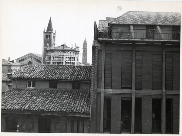 Franco Albini, Edificio ex Uffici I.N.A., Parma, 1950-1954. Courtesy Fondazione Franco Albini