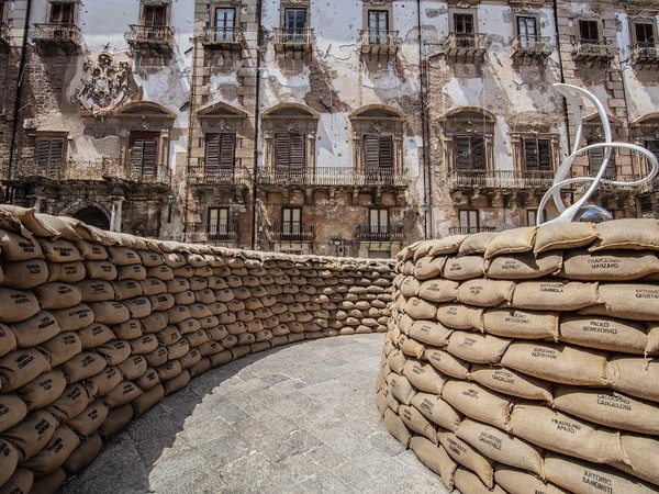 Gianfranco Meggiato, La spirale della vita, Piazza Bologni, Palermo, installazione