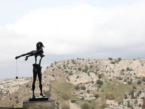 Opera di Salvador Dalì a Matera