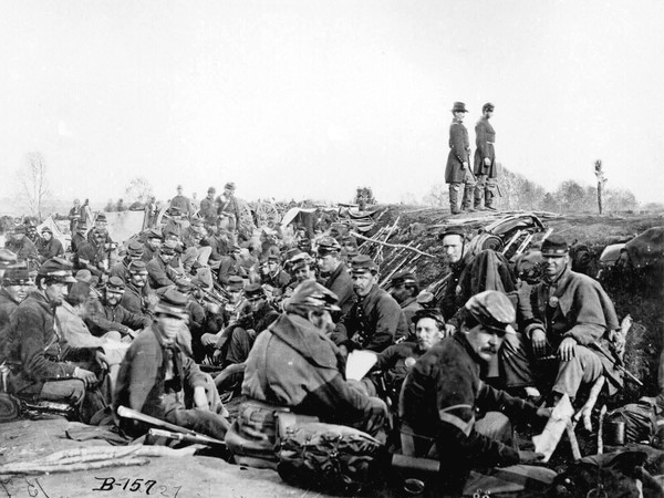 Andrew J. Russell, Soldati unionisti trincerati lungo la riva occidentale del fiume Rappahannock a Fredericksburg, Virginia, tra il 29 aprile e il 2 maggio del 1863