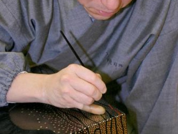 Maki-e: la laccatura tradizionale giapponese