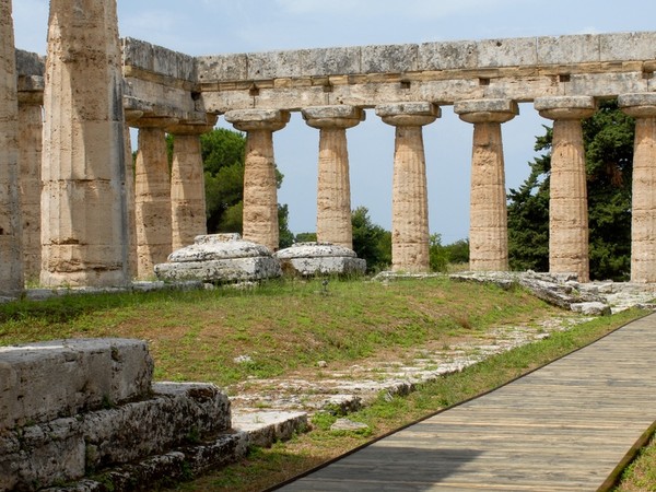 Basilica con percorso per diversamente abili, Parco Archeologico di Paestum