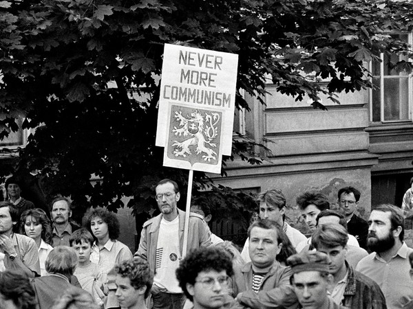 1989: Rivoluzione di Velluto. 30 anni della libertà cecoslovacca