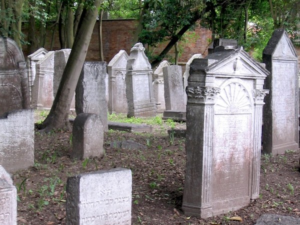 Old Jewish cemetery