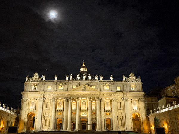 Facciata della Basilica di San Pietro a Roma, Immagine tratta dal film 