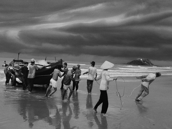 Sebastião Salgado, The beach of Vung Tau, formerly named Cap Saint Jacques, from where the majority of boat people left. Southern Vietnam. 1995 Sebastião Salgado, The beach of Vung Tau, formerly named Cap Saint Jacques, from where the majority of boat people left. Southern Vietnam. 1995