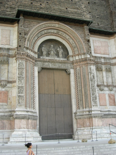 Portale mediano / “Porta Magna”