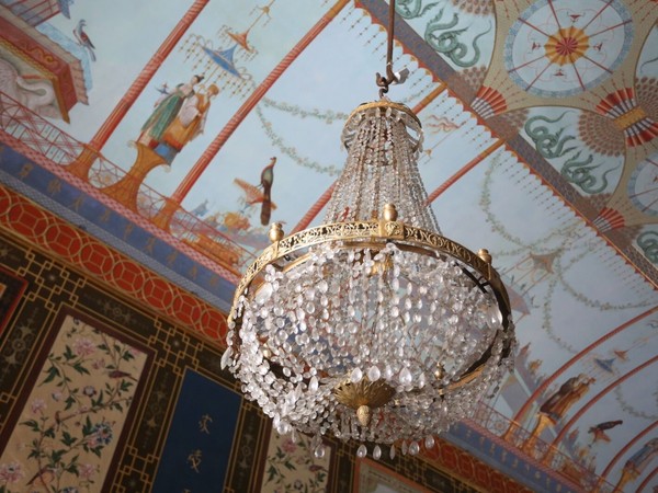 Gli antichi lampadari della Casina Cinese, Palermo