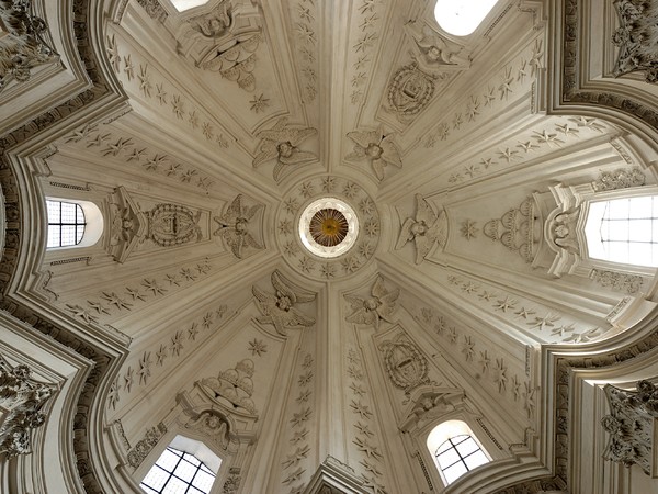 Cupola di Sant'Ivo alla Sapienza a Roma di Francesco Borromini, 1660 | Foto: Jastrow, via Wikimedia Creative Commons