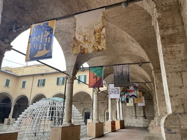 Home is the place to be, Chiostro maggiore di San Francesco, Ascoli Piceno