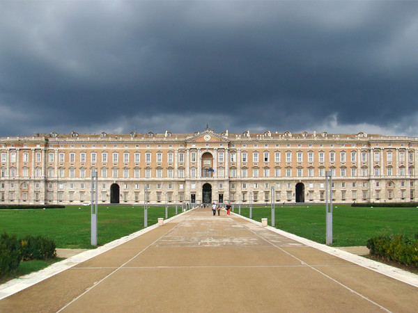 Facciata della Reggia di Caserta