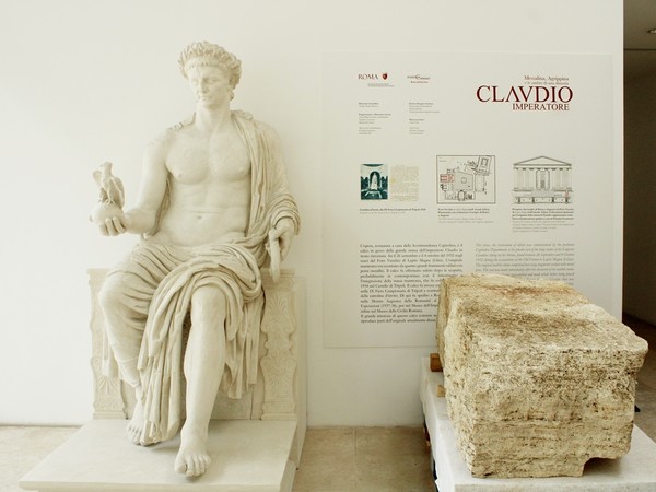 Cippo pomeriale di travertino, Museo dell'Ara Pacis, Roma