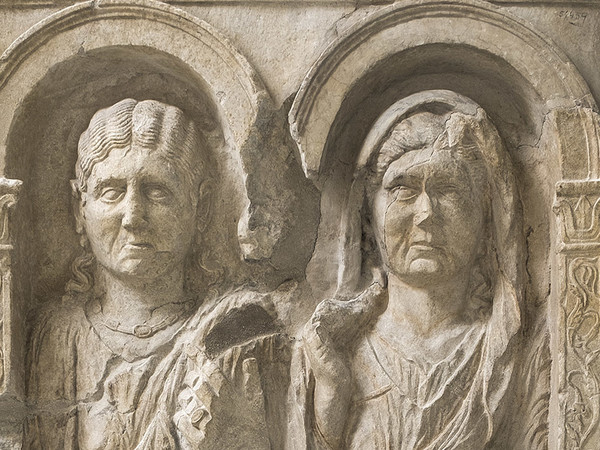 Stele di Optata Fadia, Primo terzo I secolo d.C., Calcare, 77 x 20 x 175 cm, Museo Archeologico Nazionale di Aquileia | Foto © Gianluca Baronchelli