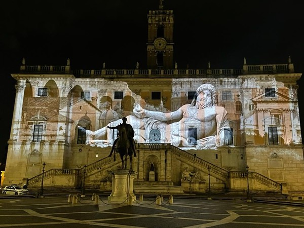 Effetto Roma - sguardi e paesaggi nella città eterna, Palazzo Senatorio in Piazza del Campidoglio