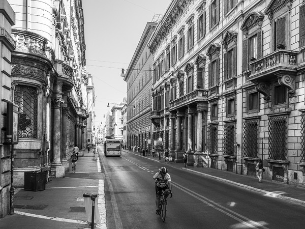 Gianluca Baronchelli, Via del Corso, Roma, 2016 | Photo © Gianluca Baronchelli