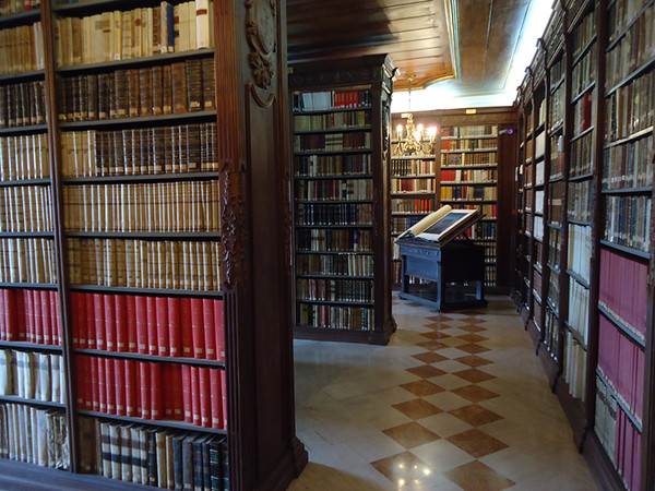 Biblioteca del Monumento Nazionale di Montevergine