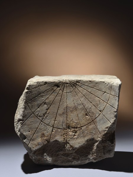 Archimede, Orologio solare, Calcare, Età ellenistica, Siracusa, Museo Archeologico Regionale “Paolo Orsi”