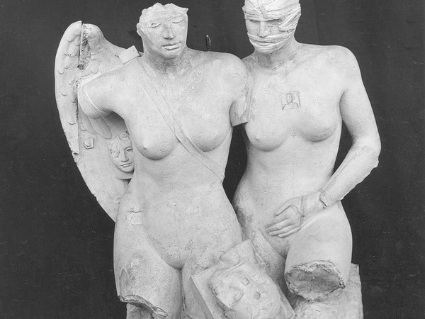 Igor Mitoraj, Nascita di Venere, 1991, gesso, cm 135x110x57. Pietrasanta, Museo dei Bozzetti 