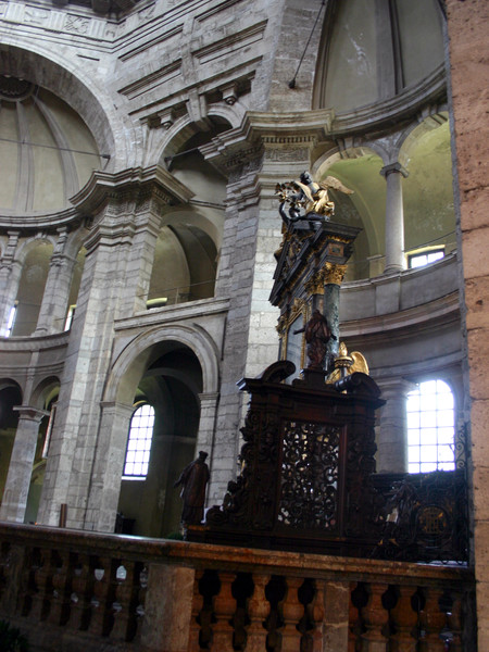 Altare Maggiore-Madonna del Latte