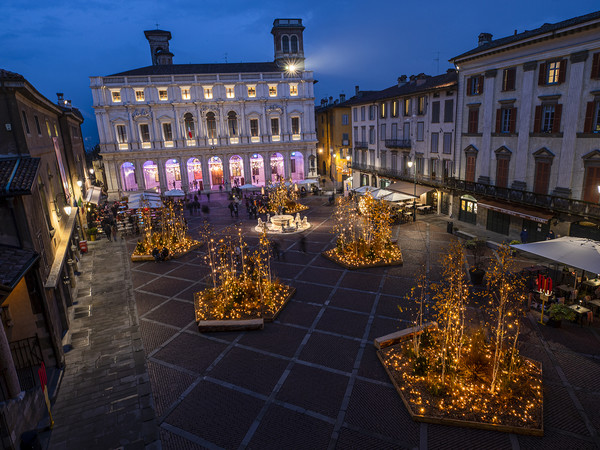  Illumi(n)a, Piazza Vecchia, Bergamo Alta, 2021 I Ph Giovanni Diffidenti 