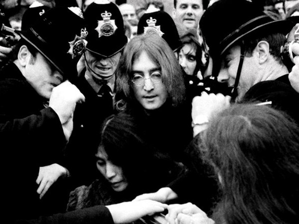 Andrew Maclear John and Yoko leaving court